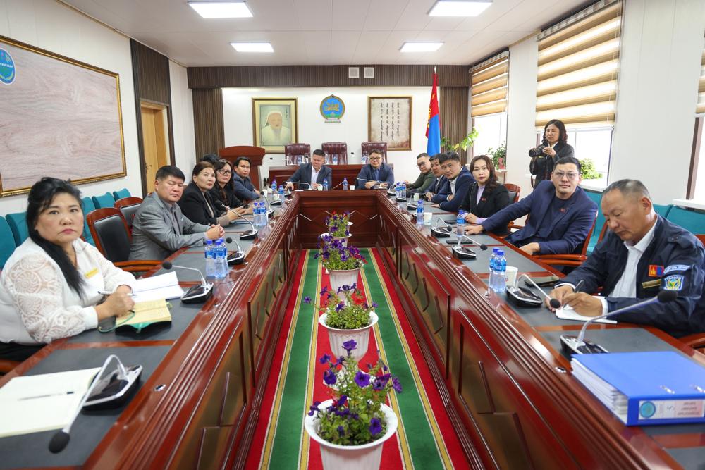 Орхон аймгийн ИТХ-ын төлөөлөгчид Жаргалант сумын бүтээн байгуулалт, өвөлжилтийн бэлтгэлтэй танилцлаа