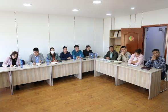 Аймгийн иргэдийн Төлөөлөгчдийн Хурлын Байгаль орчин, хөдөө, аж ахуйн хөгжлийн хорооны ээлжит хуралдлаа