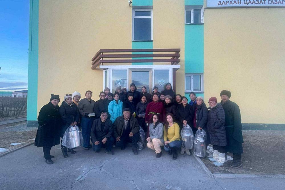 Орхон, Бугат, Сэлэнгэ сумын малчдад бяслаг, шар сүүний үйлдвэрлэлийн багаж хэрэгслийг олгов