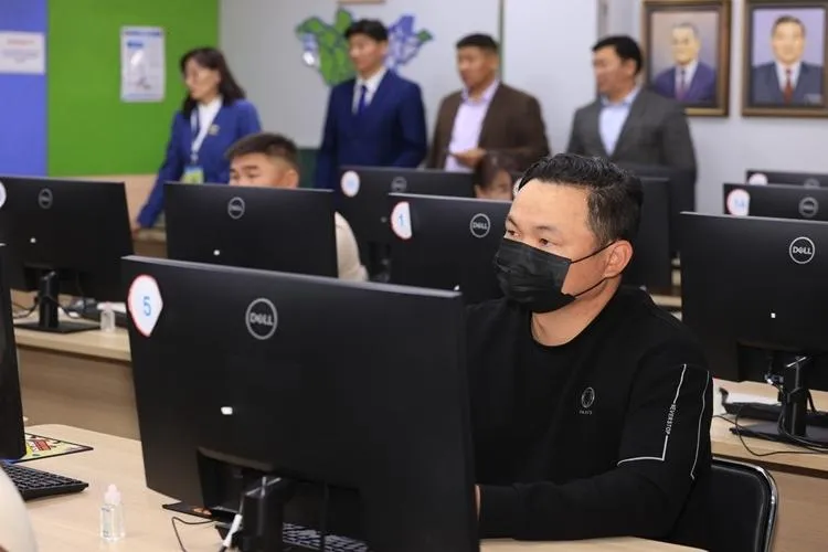 III улирлын Төрийн албаны ерөнхий шалгалтыг  таван ээлжээр зохион байгууллаа