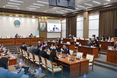 ХУРАЛДААНЫ ДЭГИЙГ ШИНЭЧЛЭН БАТАЛЛАА